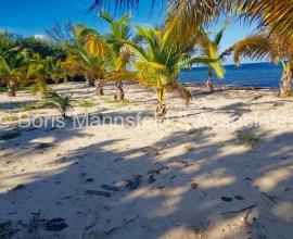 L429 – Fantastic Investment – Luxury Beachfront Parcel In Centre of Placencia Peninsula (Financing Available)